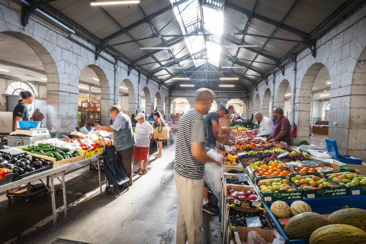 Affiche : Les marchés hebdomadaires de Saint-Claude