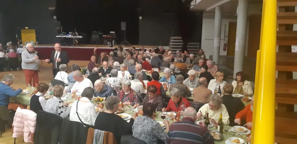 Poster for Senior citizens' meal in Hauts de Bienne (39) — Things to do in the Jura